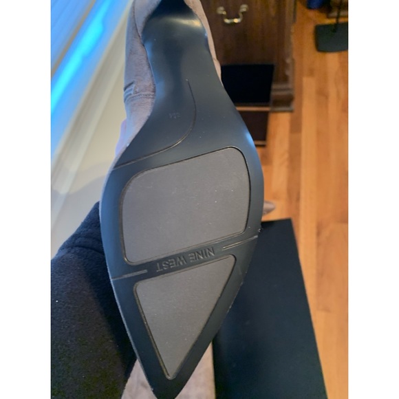 NIB Nine West Zippered Boots - Picture 7 of 12